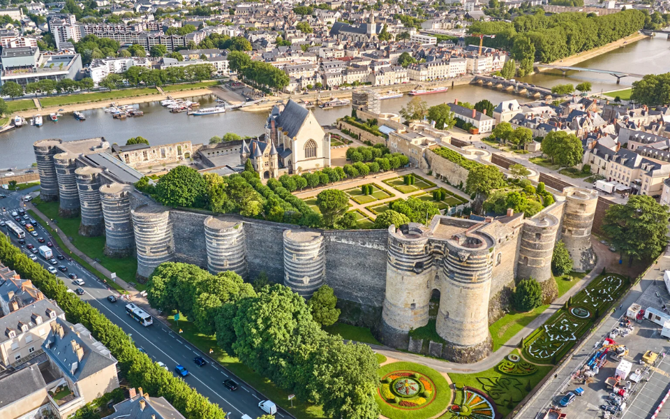 Dépanneur voiture à Angers (49000)