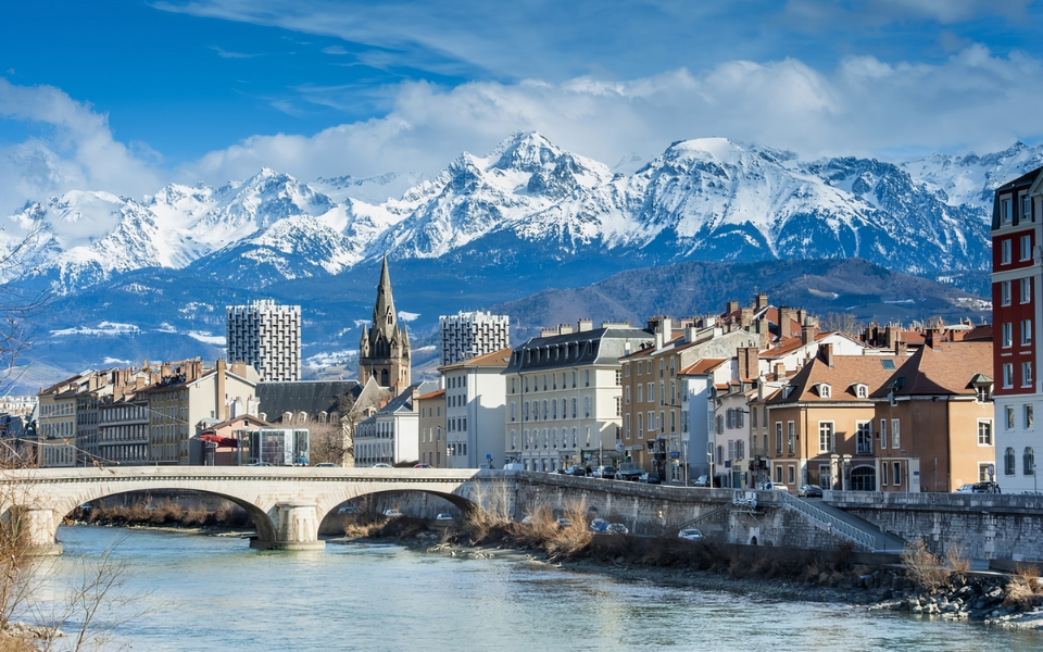 Dépanneur voiture à Grenoble (38000)