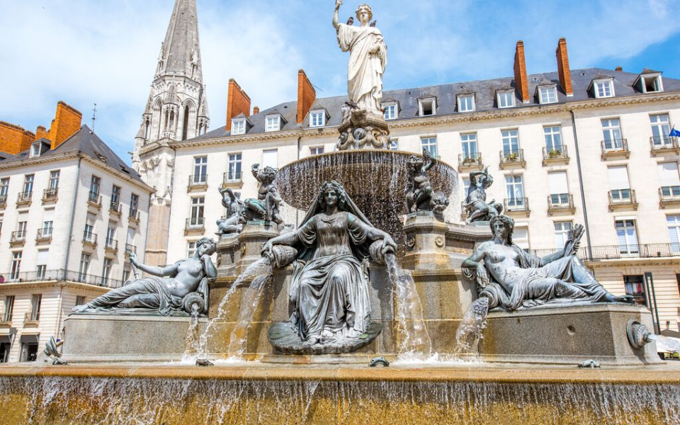 Dépanneur voiture à Nantes (44000)